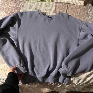 H&M Crew neck small